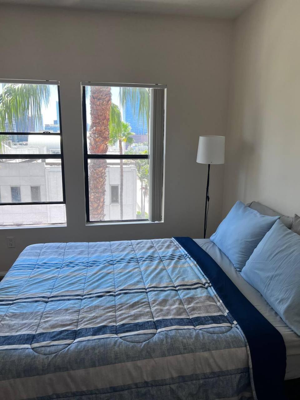 אפרטהוטל לוס אנג'לס Socal Lux On Bixel מראה חיצוני תמונה